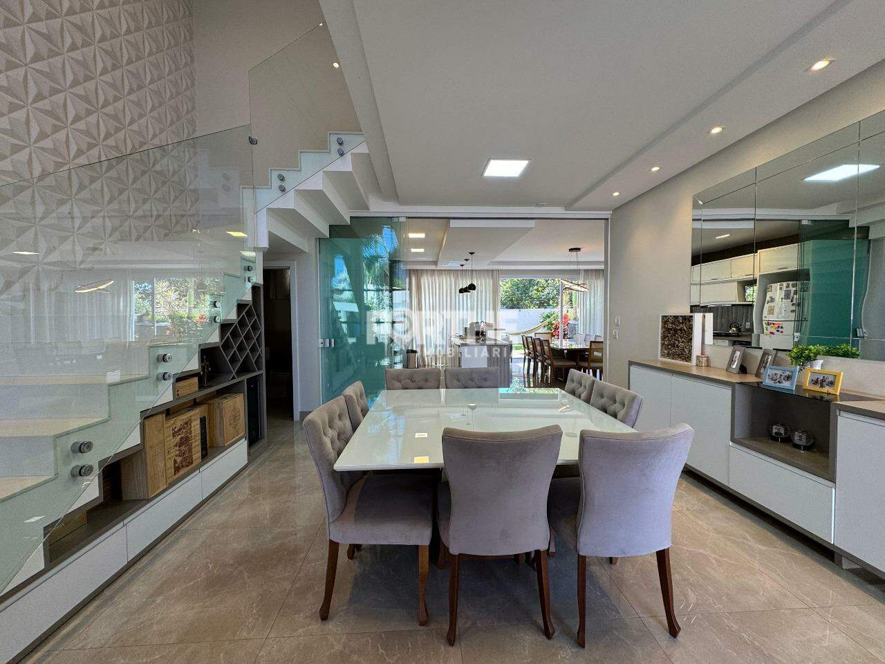 Sobrado em condomínio à venda no Alto Alegre: 