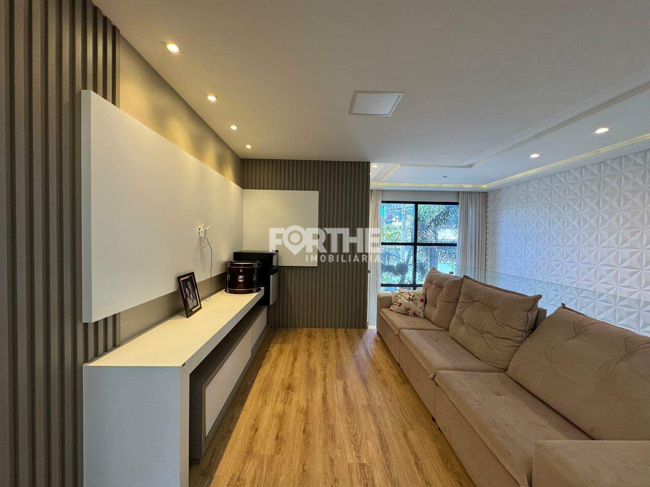 Sobrado em condomínio à venda no Alto Alegre: 