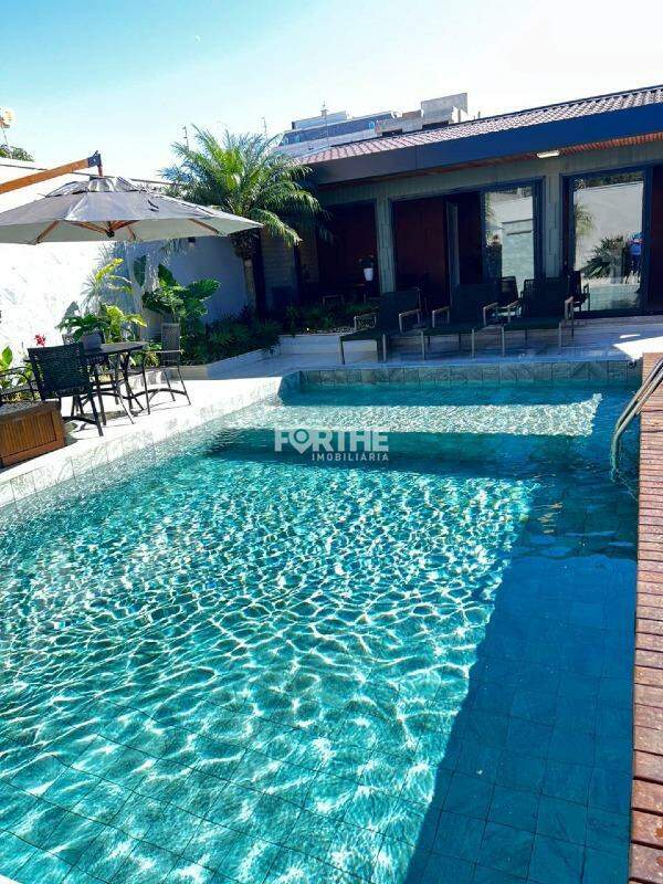 Casa à venda no Country: