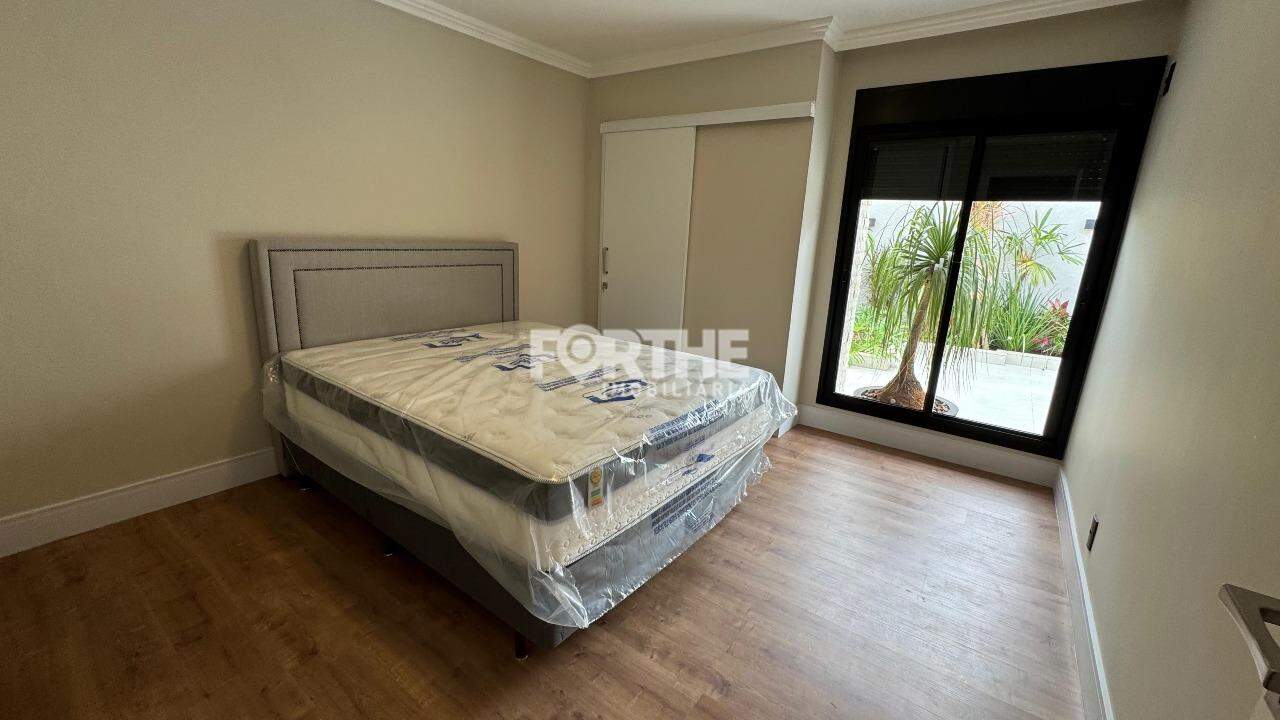 Casa à venda no Country: