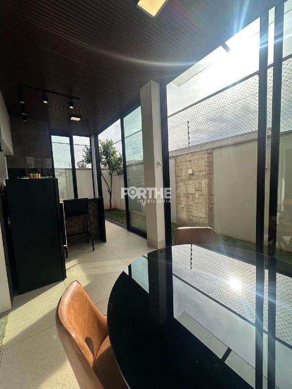 Sobrado em condomínio à venda no FAG: