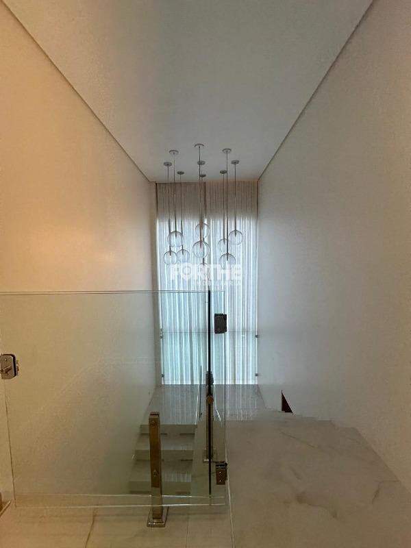 Sobrado em condomínio à venda no FAG: