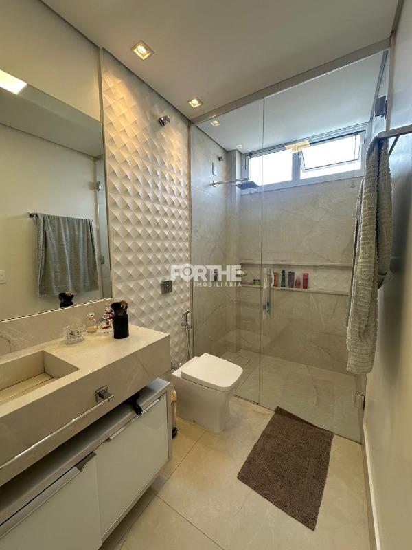 Sobrado em condomínio à venda no FAG: