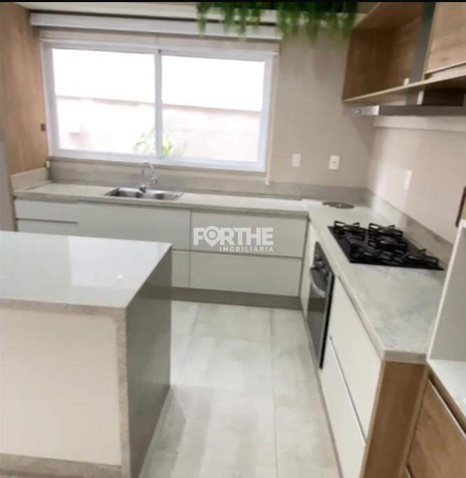 Sobrado em condomínio à venda no FAG: