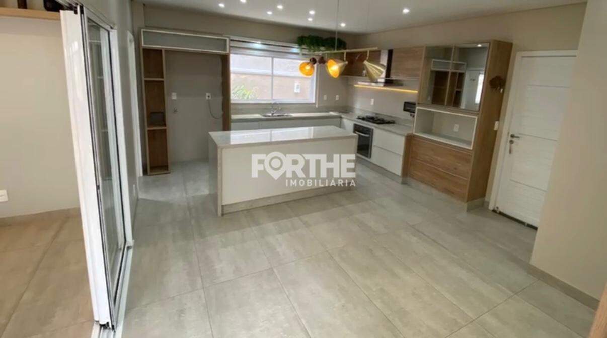 Sobrado em condomínio à venda no FAG: