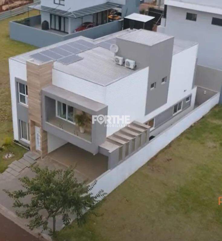 Sobrado em condomínio à venda no FAG: 