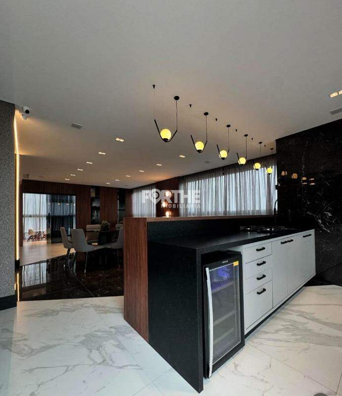 Apartamento à venda no Pereque: 