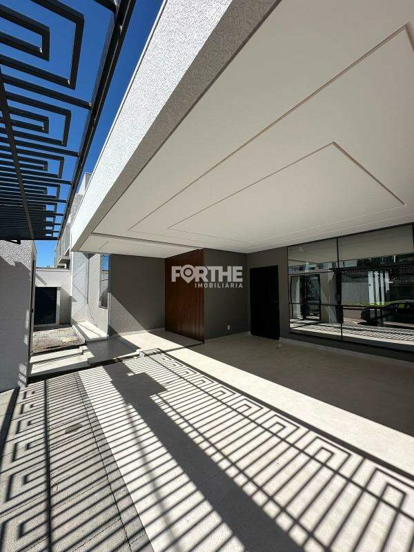 Casa à venda no Recanto Tropical III: 