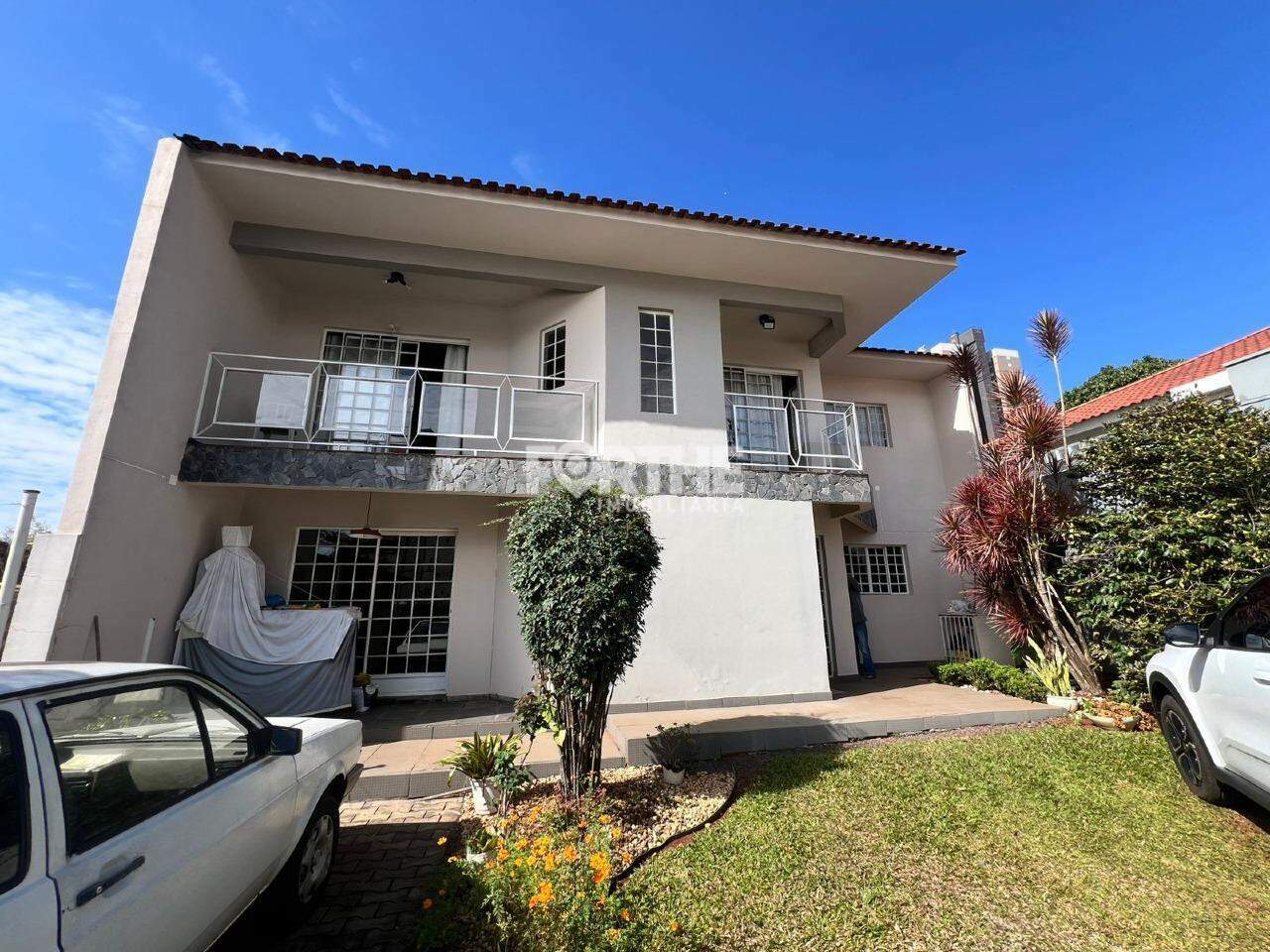 Sobrado 6 Dormitórios Cancelli 293m²