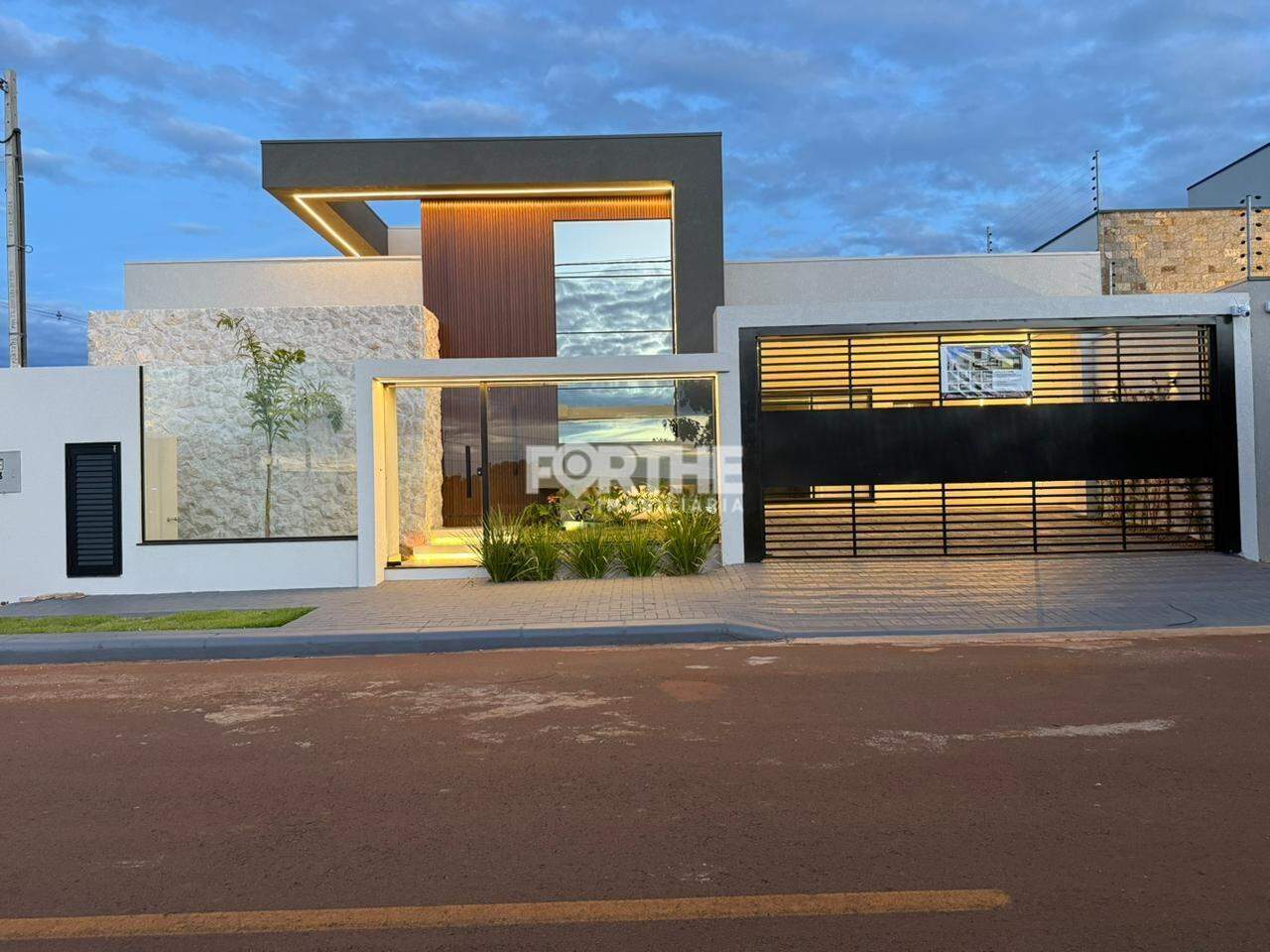 Casa à venda no Recanto Tropical IV: 