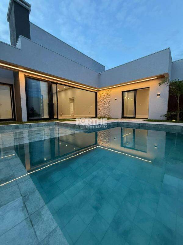 Casa à venda no Recanto Tropical IV: 