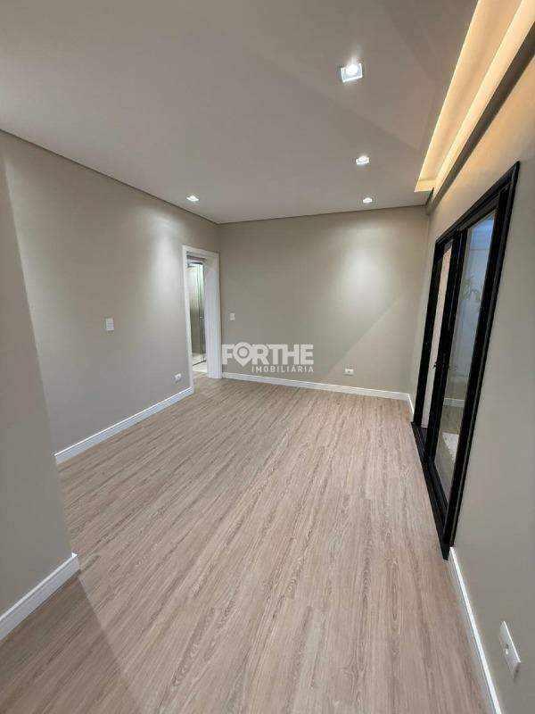 Casa à venda no Recanto Tropical IV: 