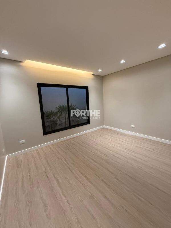 Casa à venda no Recanto Tropical IV: