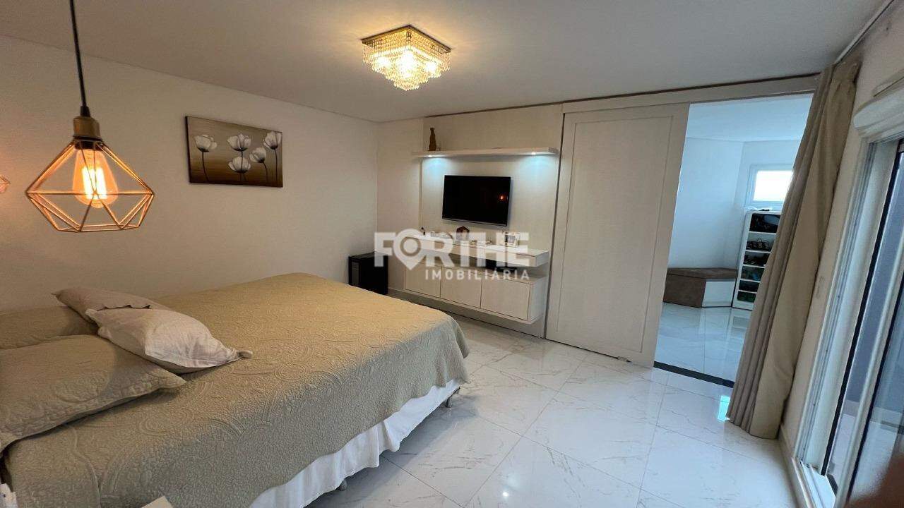 Sobrado em condomínio à venda no FAG: 