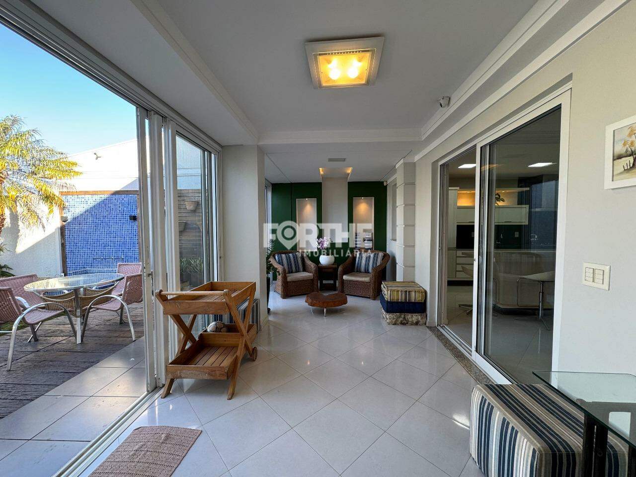 Sobrado à venda no Neva: 