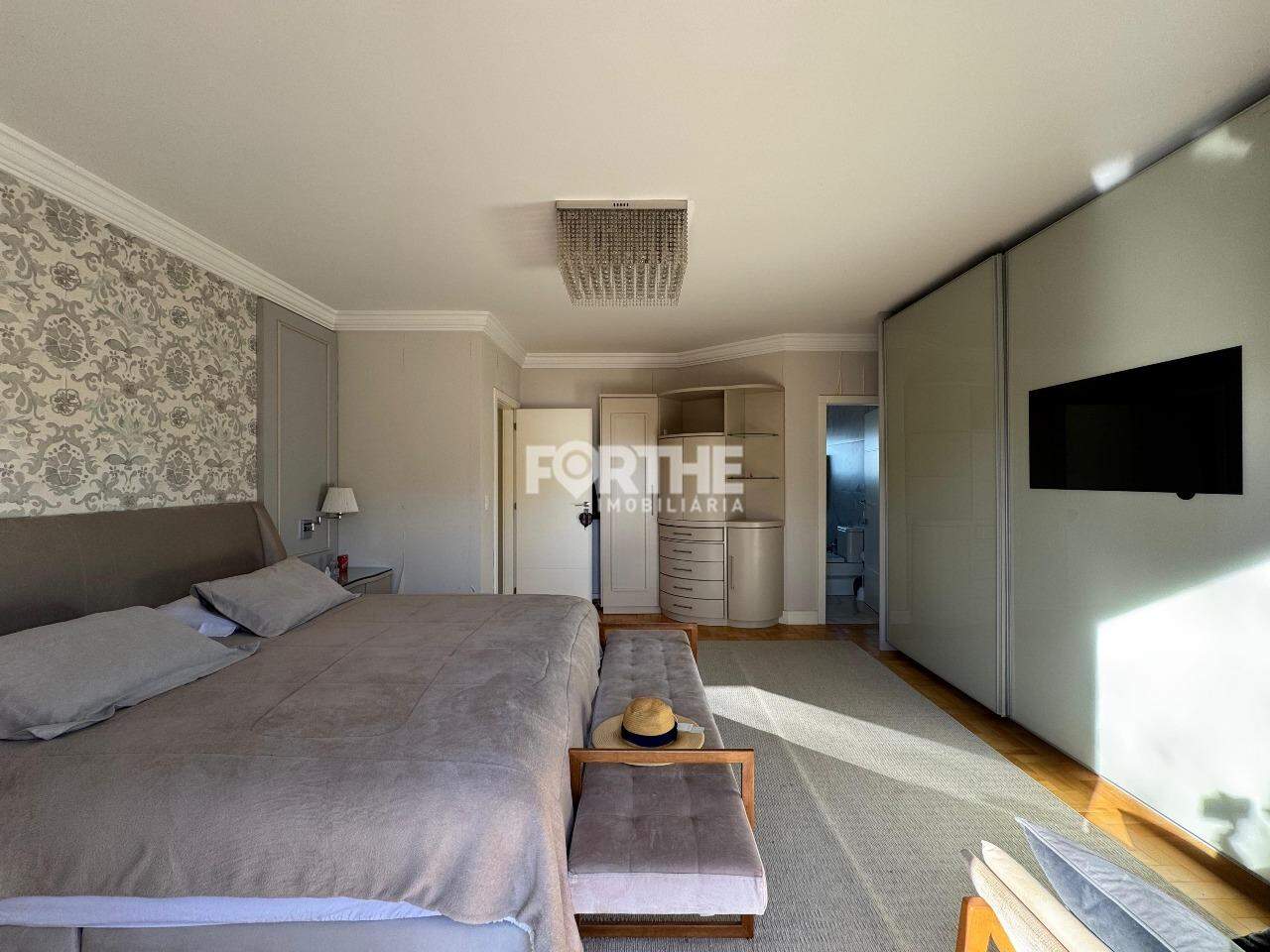 Sobrado à venda no Neva: 