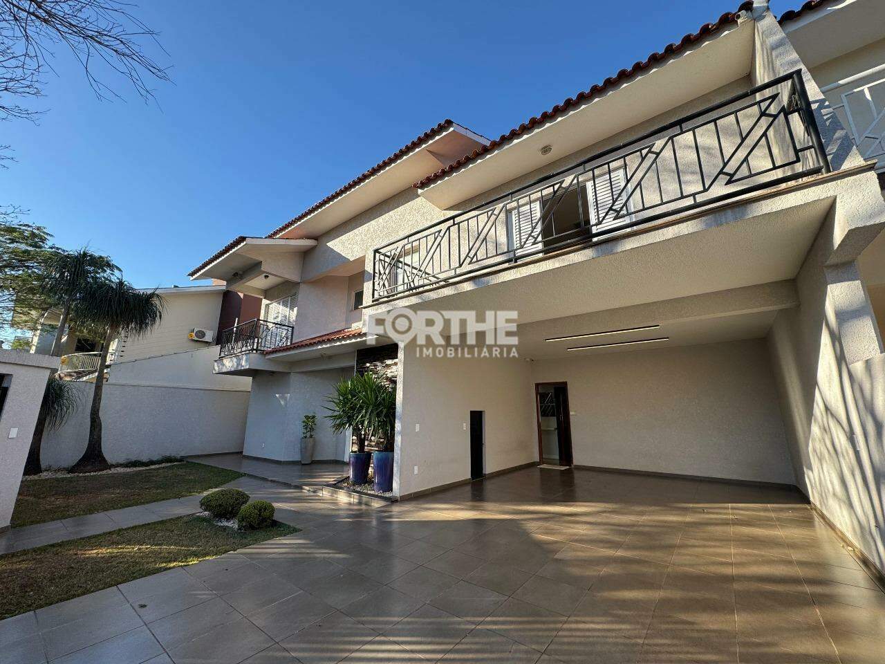 Sobrado à venda no Neva: 