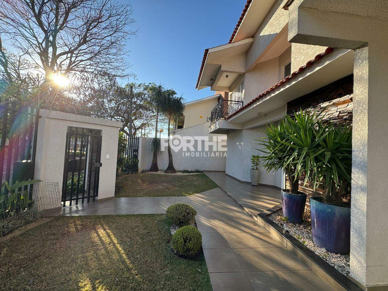 Sobrado à venda no Neva: 