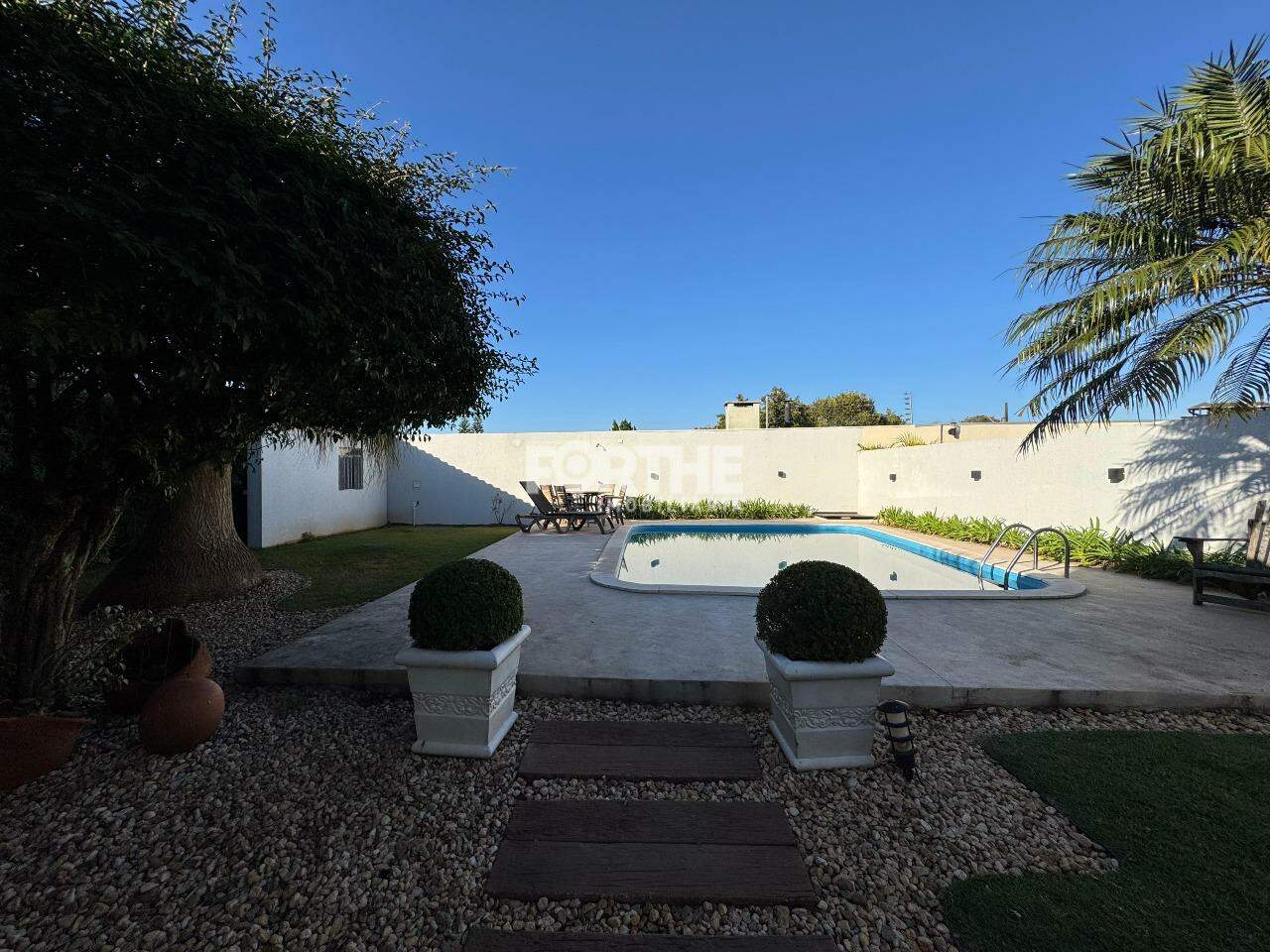 Sobrado à venda no Neva: 