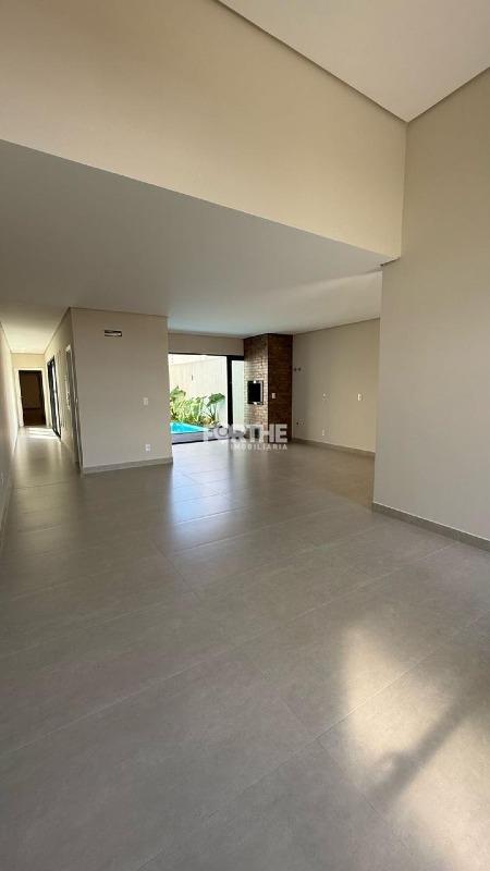 Casa à venda no Recanto Tropical II: 