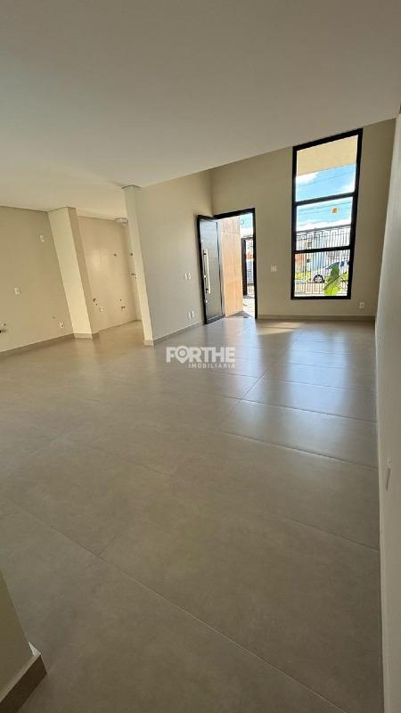 Casa à venda no Recanto Tropical II: 