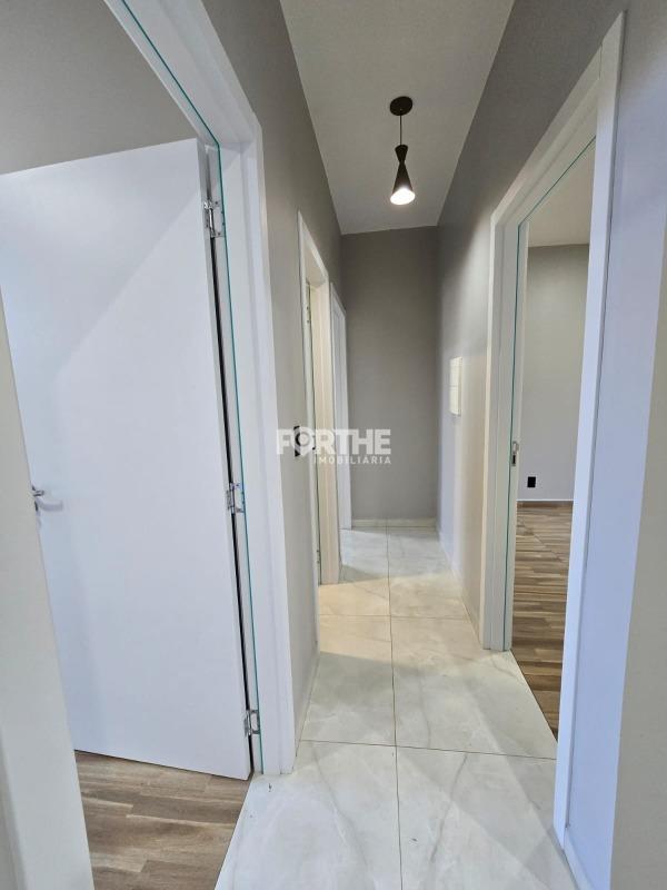 Casa à venda no Universitário: 