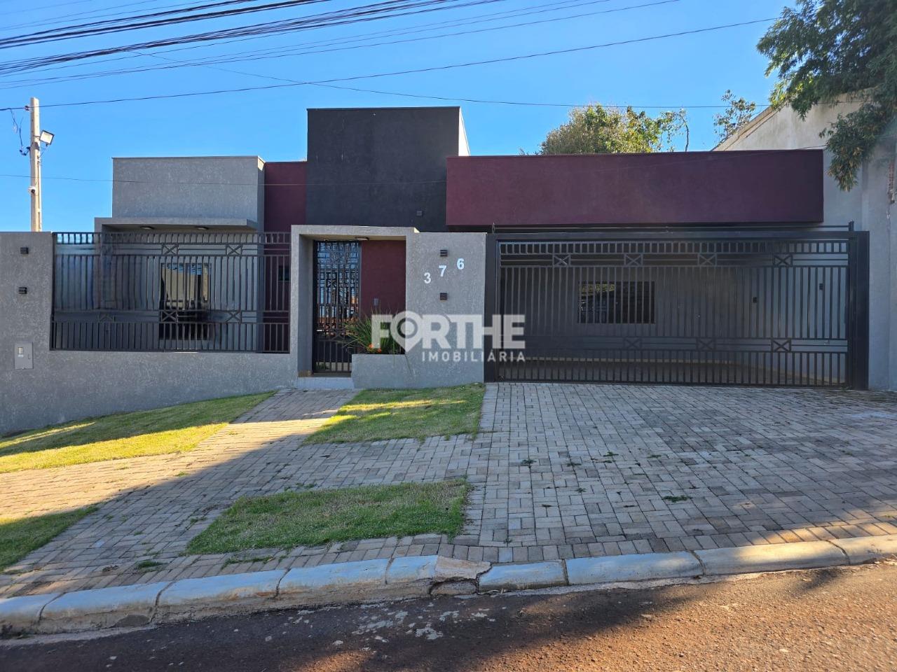 Casa à venda no Universitário: 