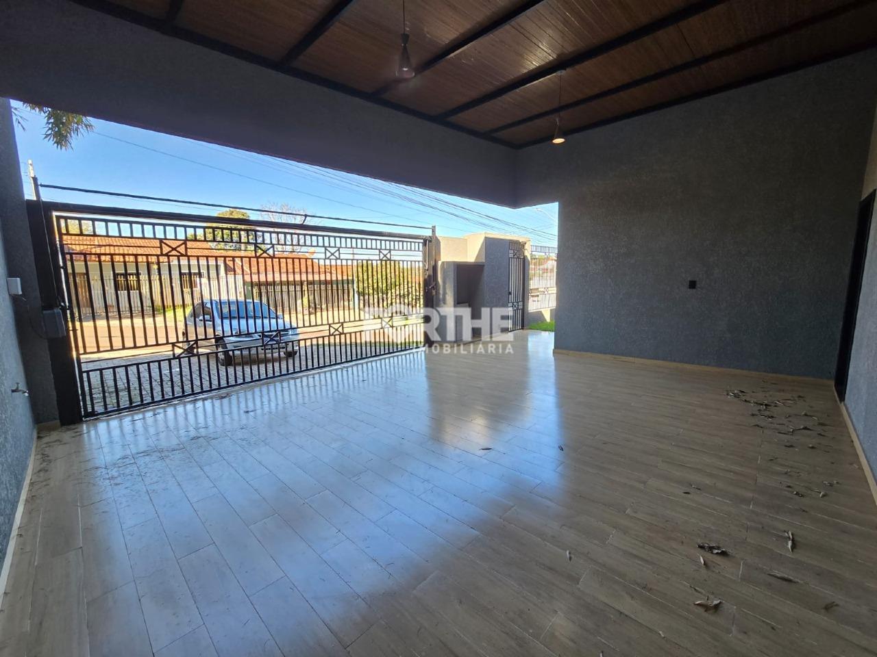 Casa à venda no Universitário: 