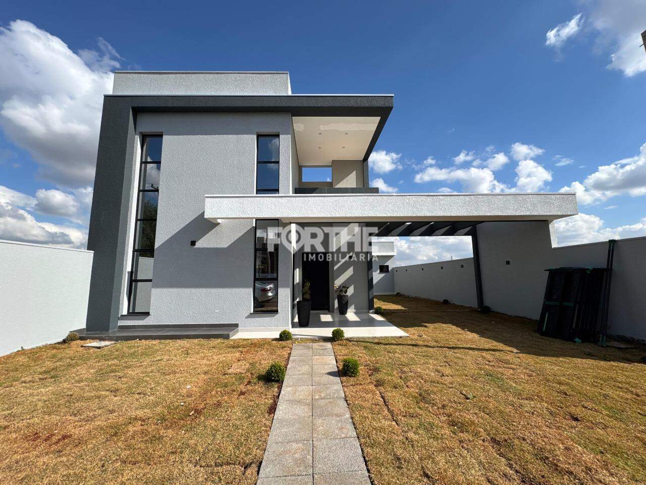 Casa em Condomínio 3 Dormitórios Aquarela Do Brasil 142m²