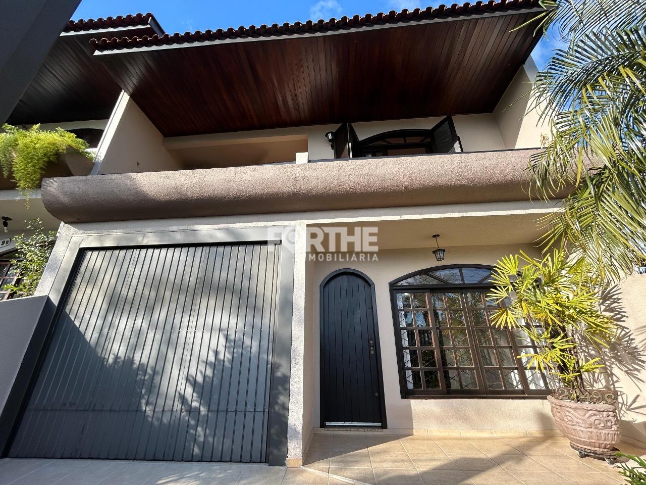 Sobrado 4 Dormitórios Neva 190m²