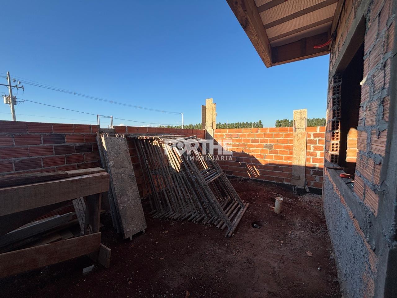 Casa à venda no Recanto Tropical IV: 