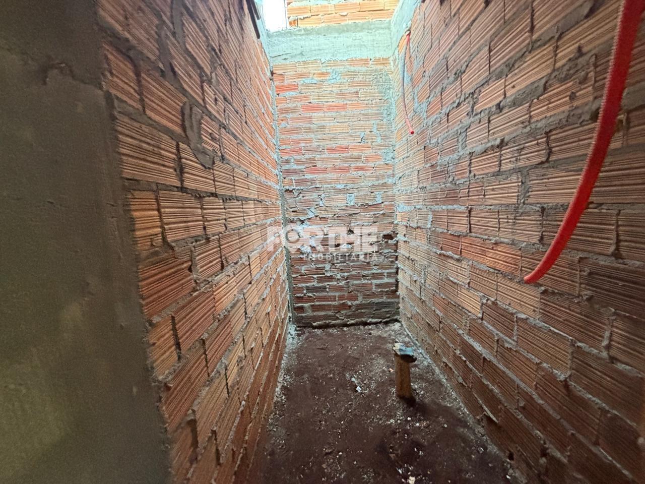 Casa à venda no Recanto Tropical IV: 