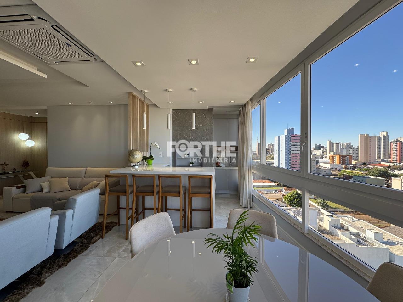 Apartamento à venda no Centro: CHURRASQUEIRA