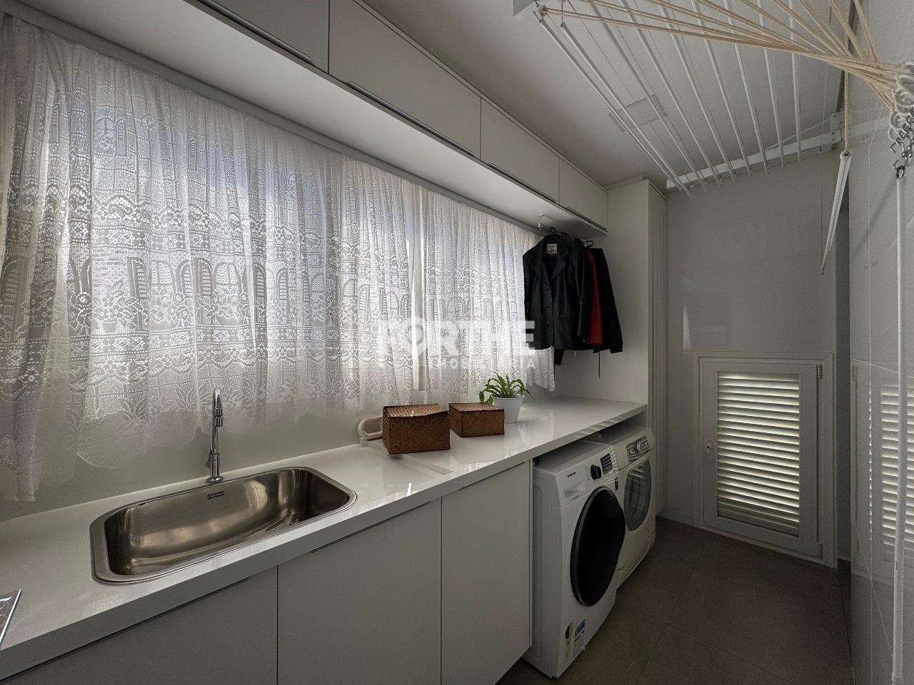 Apartamento à venda no Centro: LAVANDERIA
