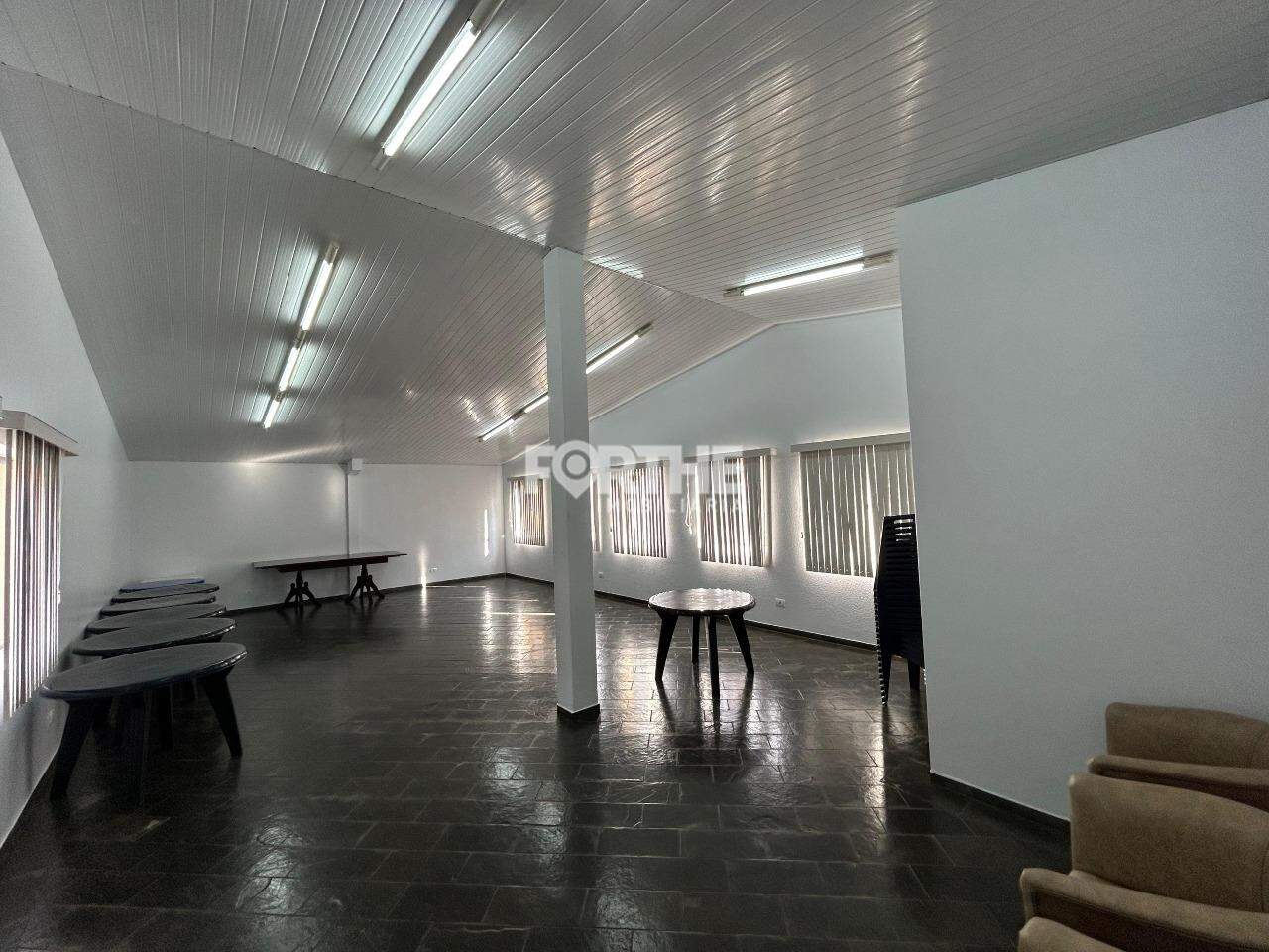 Apartamento para aluguel no Coqueiral: 