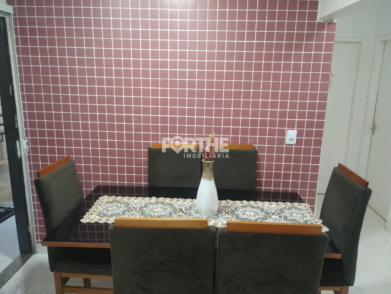 Casa à venda no Universitário: 