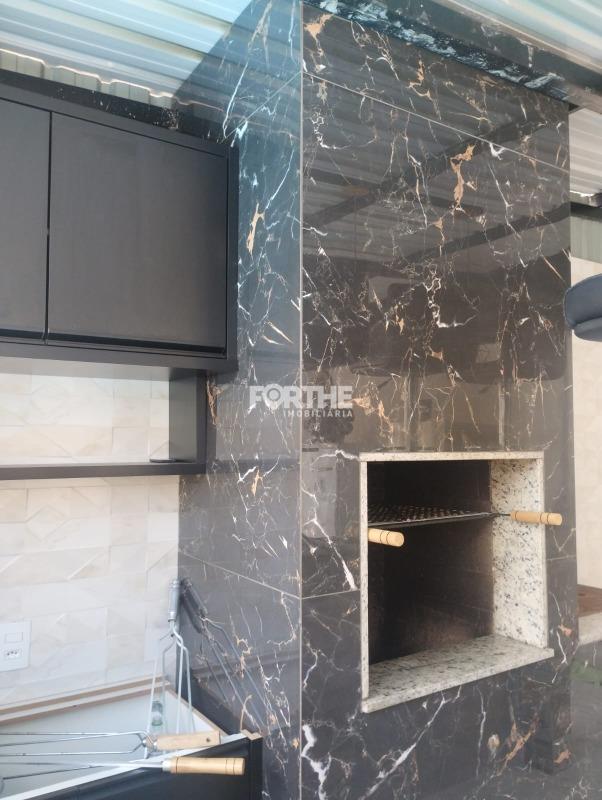 Casa à venda no Universitário: 