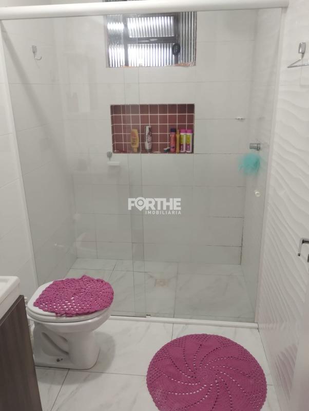 Casa à venda no Universitário: 