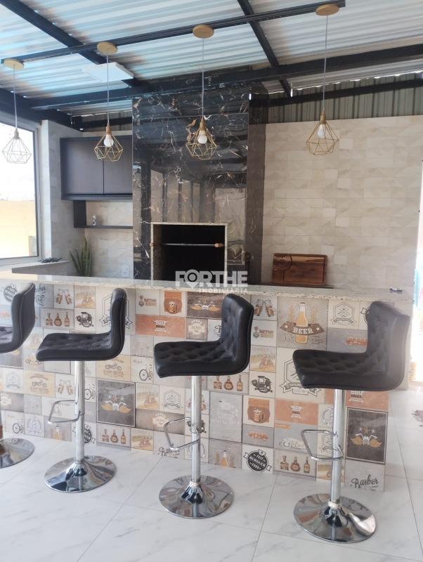 Casa à venda no Universitário: 