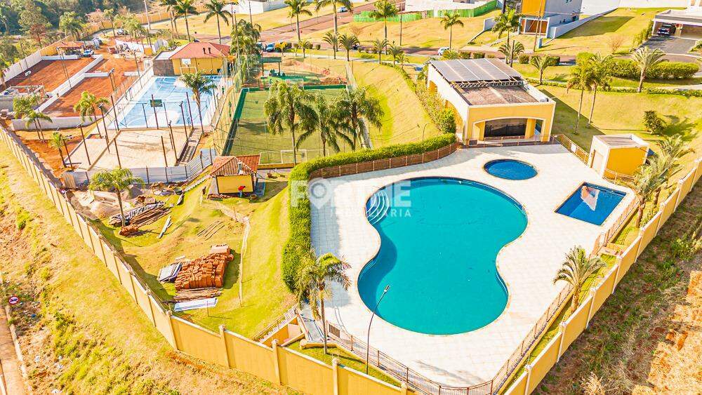 Terreno em condomínio à venda no FAG: 