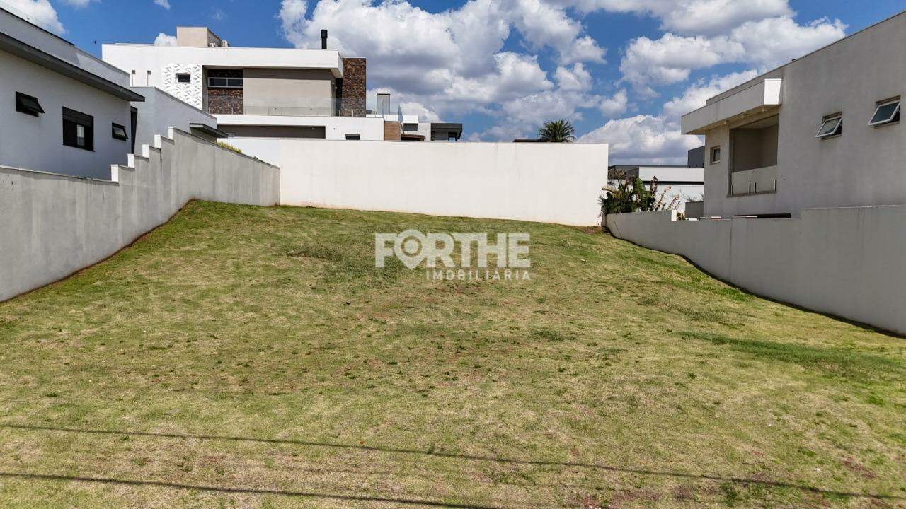 Terreno em condomínio à venda no FAG: 