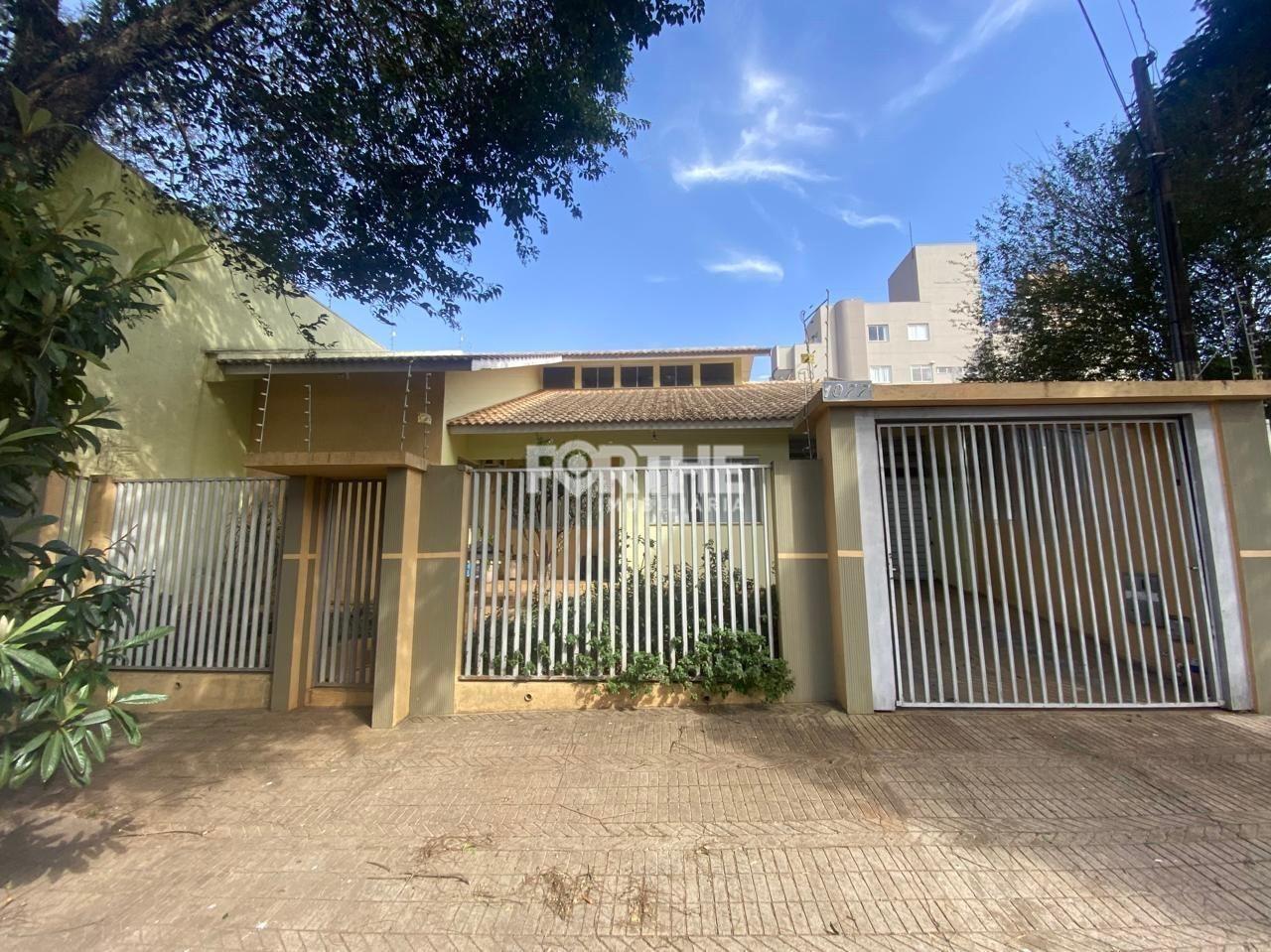 Casa à venda no Centro: