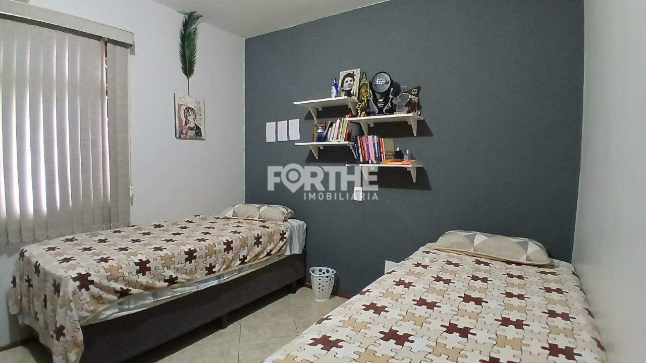 Sobrado à venda no Recanto Tropical: 