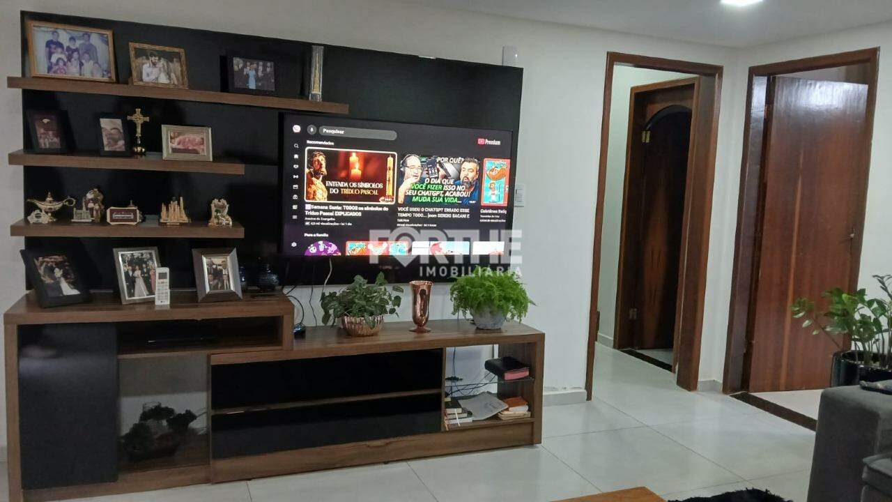 Sobrado à venda no Recanto Tropical: 