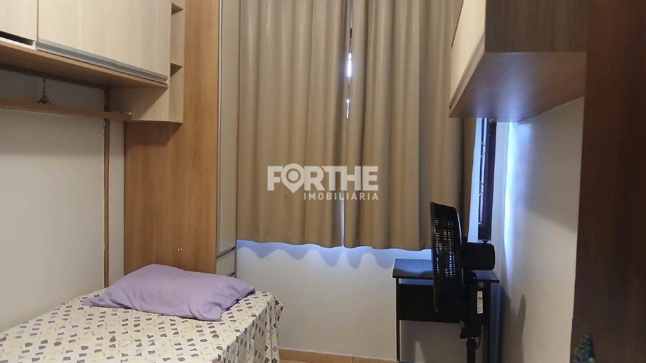 Sobrado à venda no Recanto Tropical: 