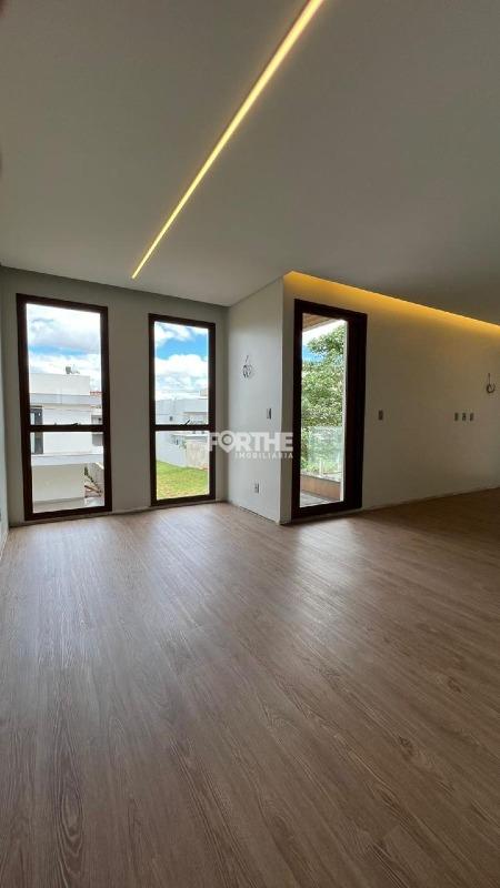 Sobrado em condomínio à venda no FAG: