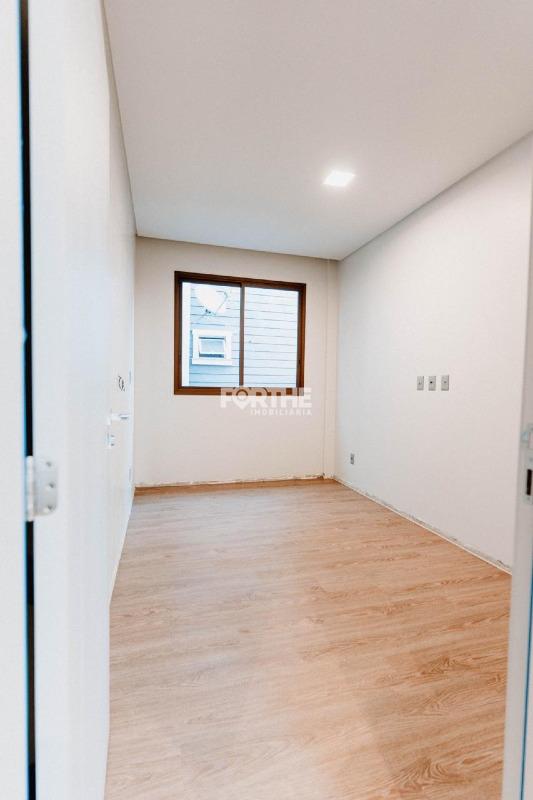 Sobrado em condomínio à venda no FAG: