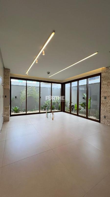 Sobrado em condomínio à venda no FAG: