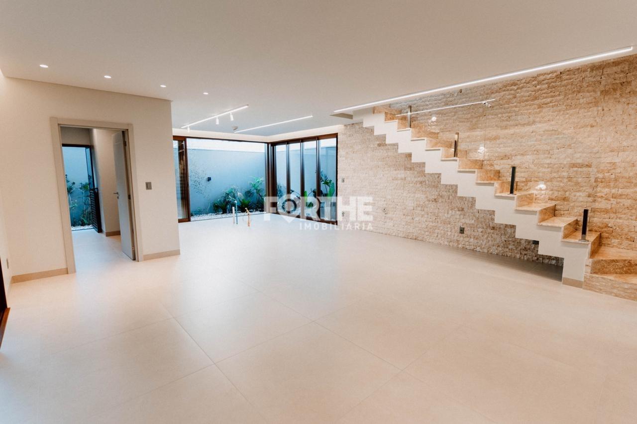 Sobrado em condomínio à venda no FAG: