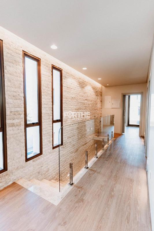 Sobrado em condomínio à venda no FAG: